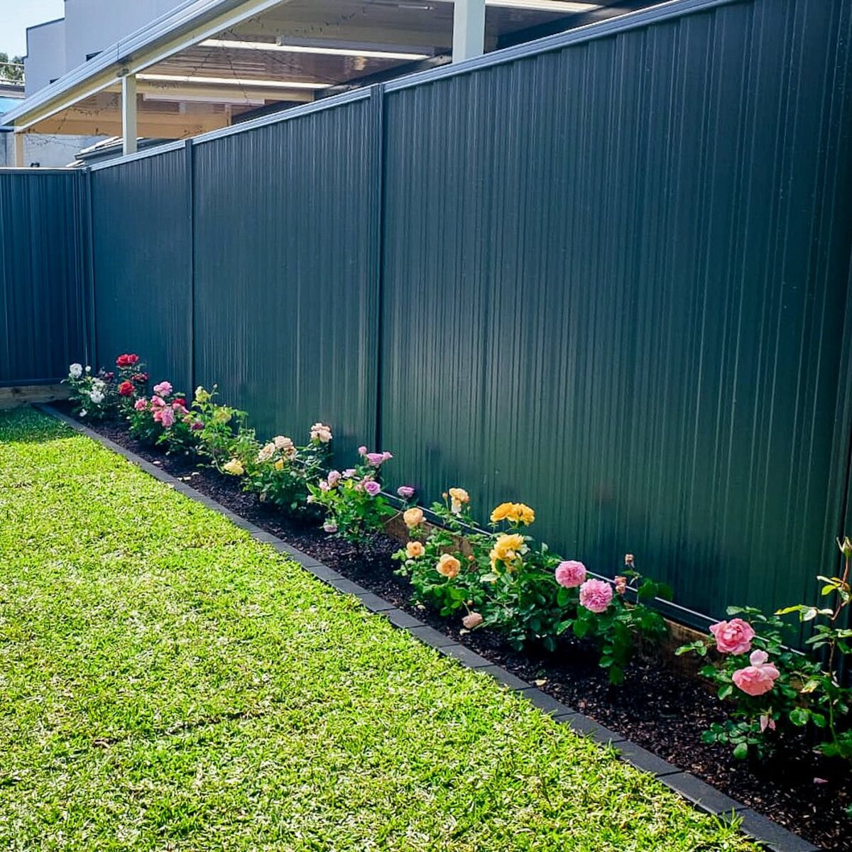 innovative fence edging ideas 1