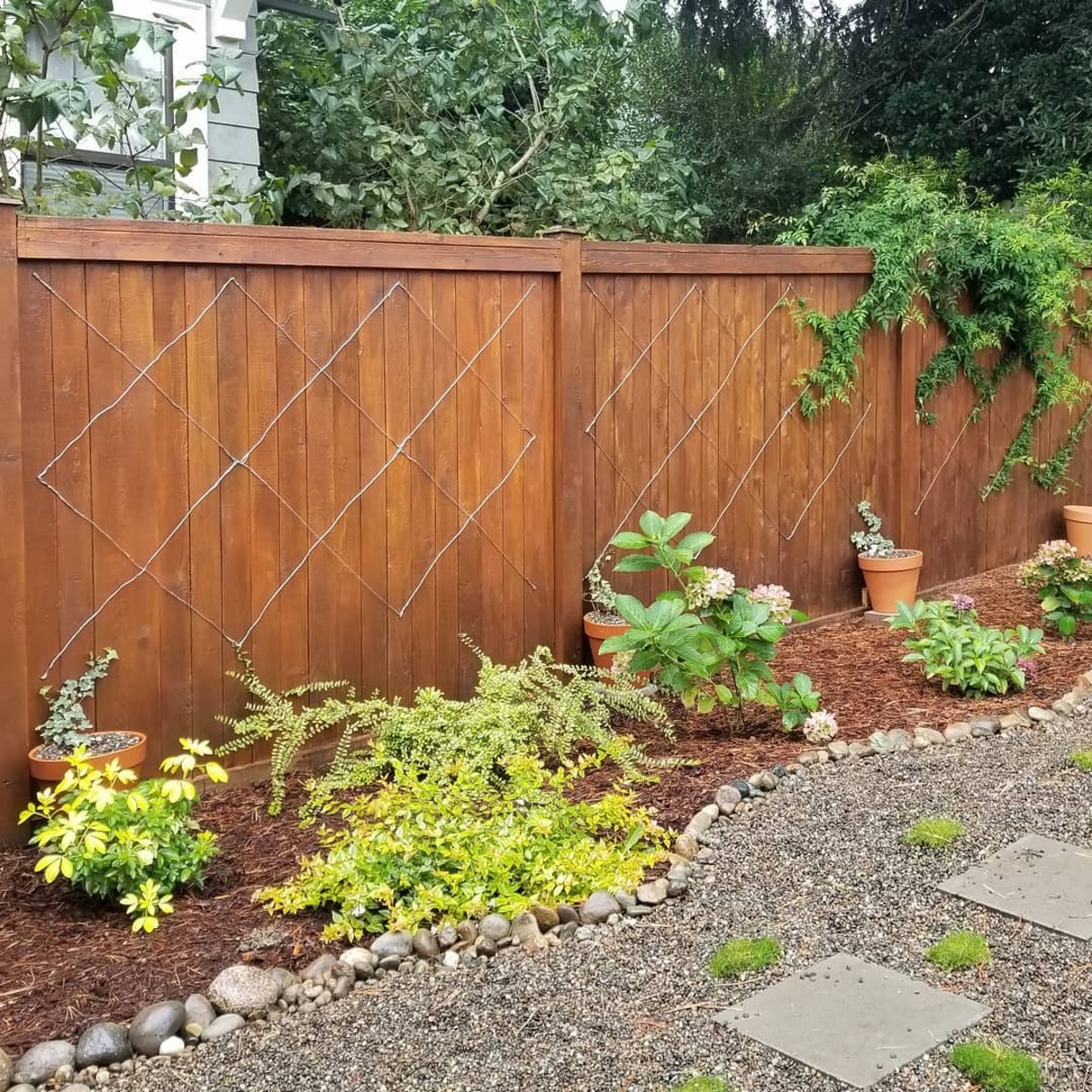 innovative fence edging ideas 2