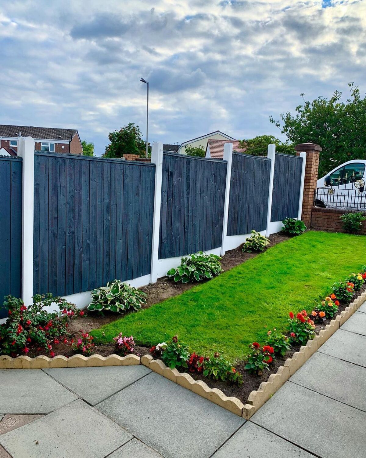 innovative fence edging ideas 5