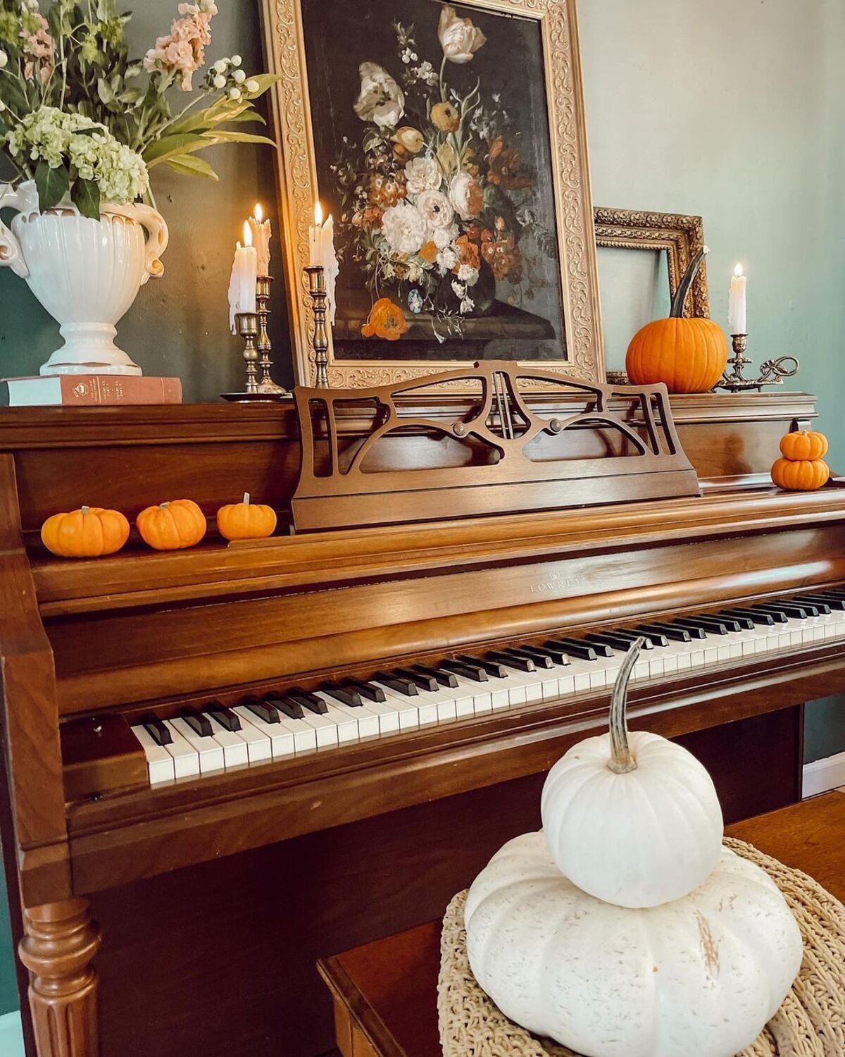 moody fall decor ideas 1