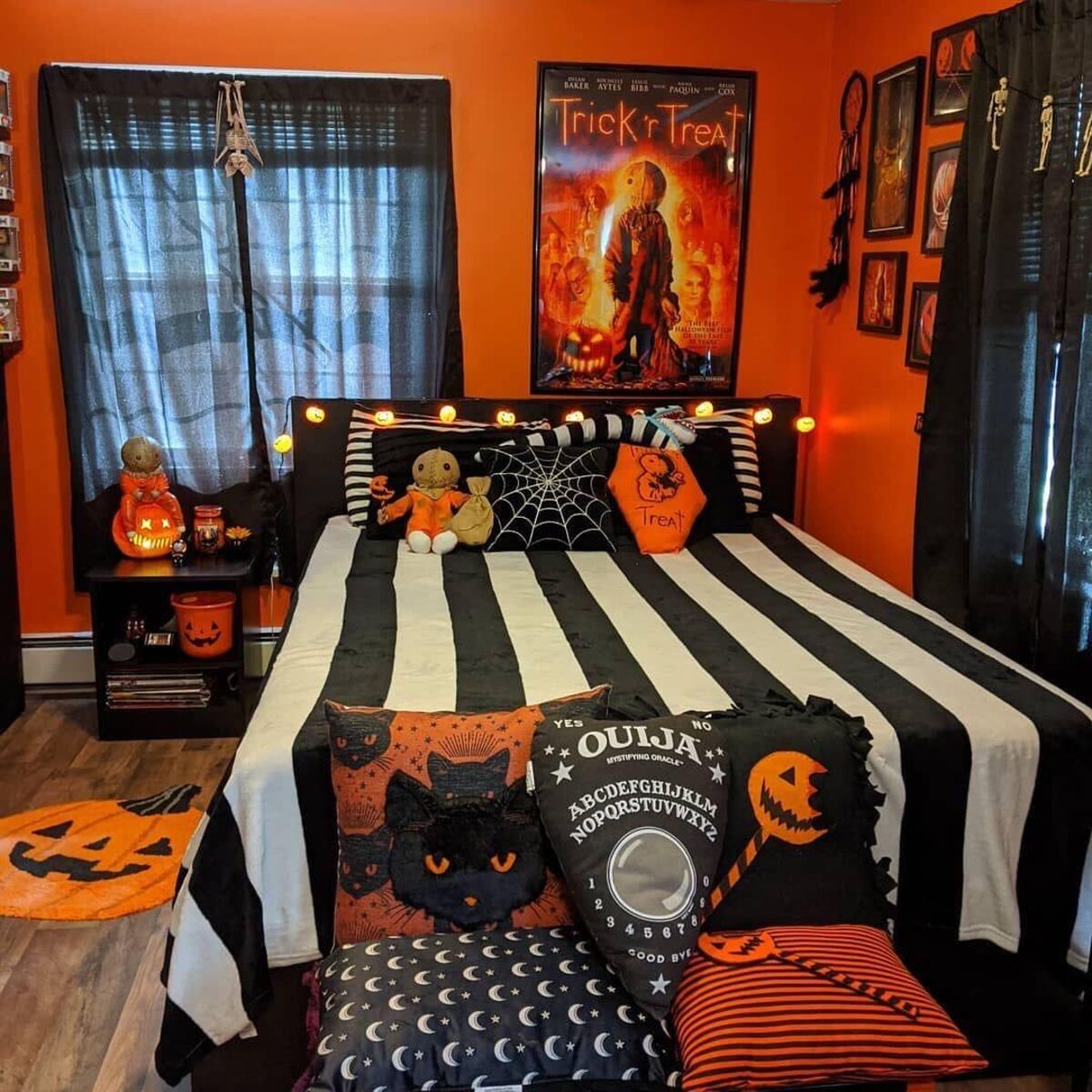 spooky halloween bedroom decor ideas 8