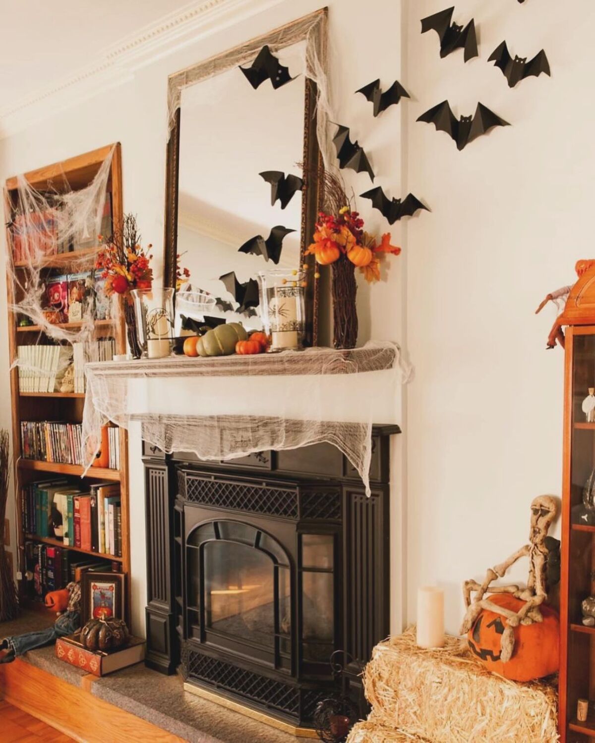 spooky halloween entry table decorations 6