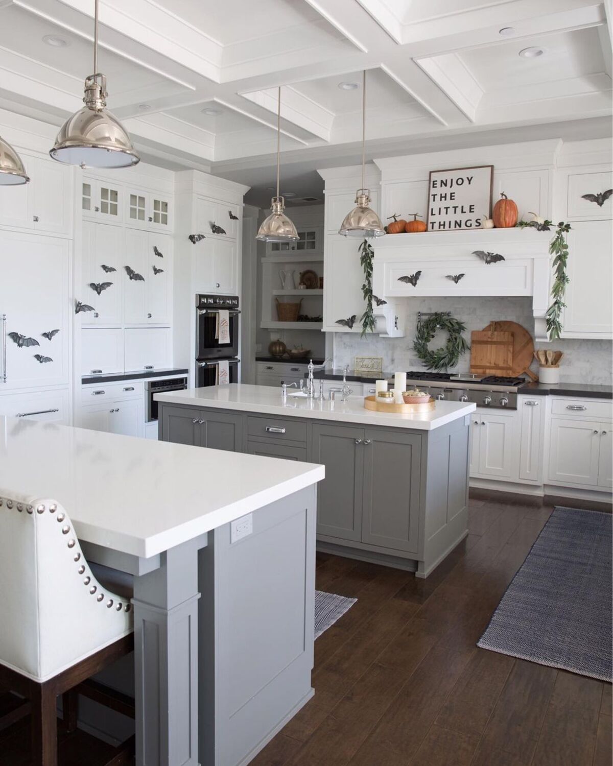 spooky halloween kitchen decor ideas 6