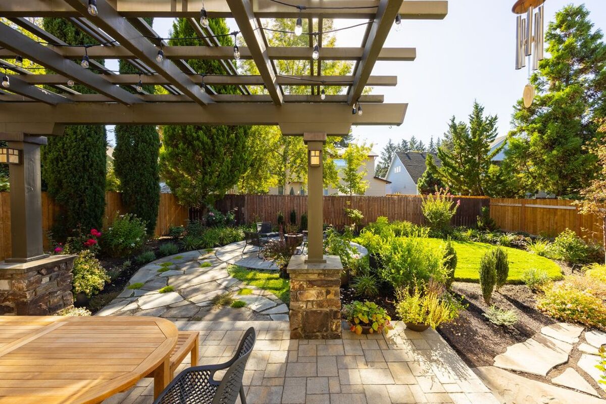 stunning backyard landscape design ideas 22