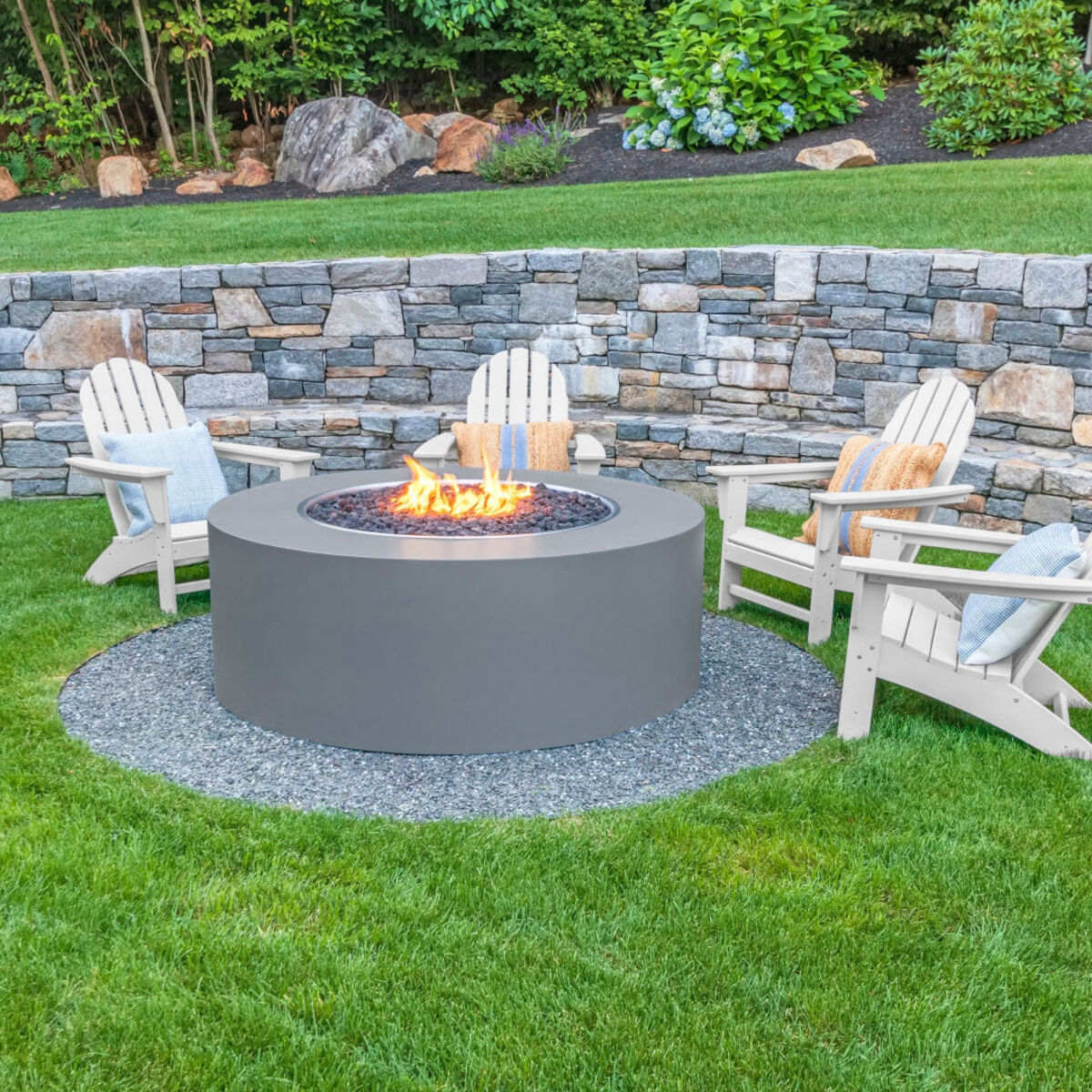 trendy outdoor fireplace and fire pit designs 2