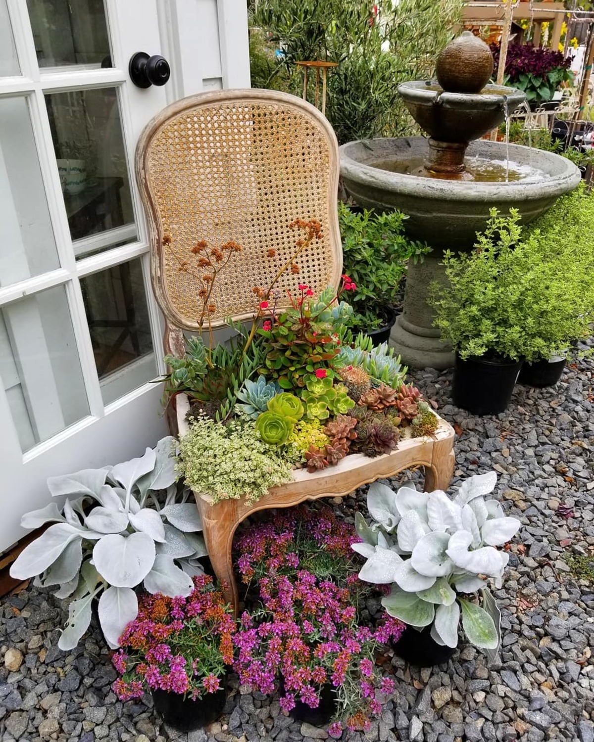 creative and easy garden decor ideas 13