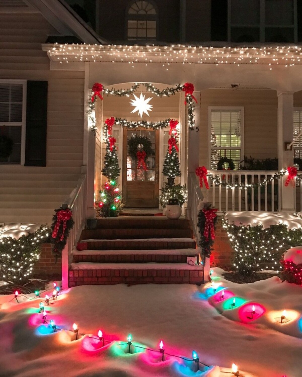 dazzling outdoor christmas decor ideas 18