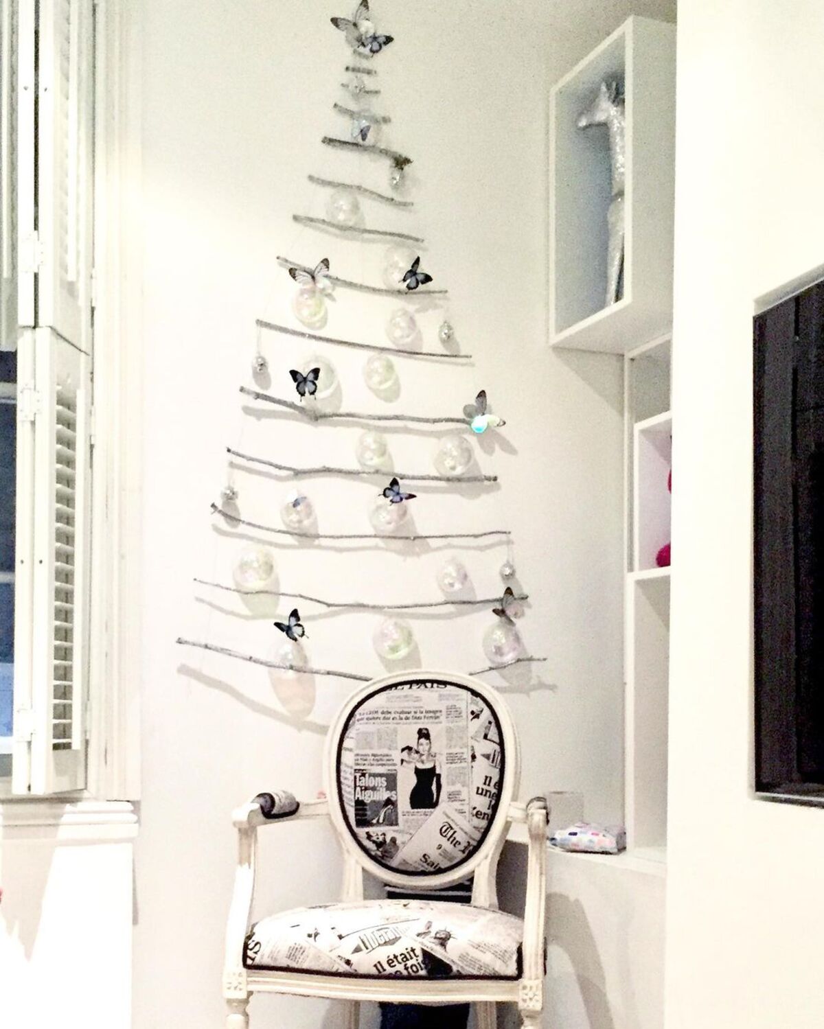 festive christmas wall decor ideas 1