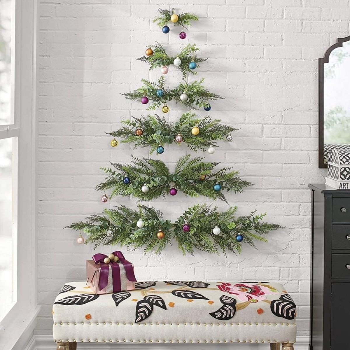 festive christmas wall decor ideas 11