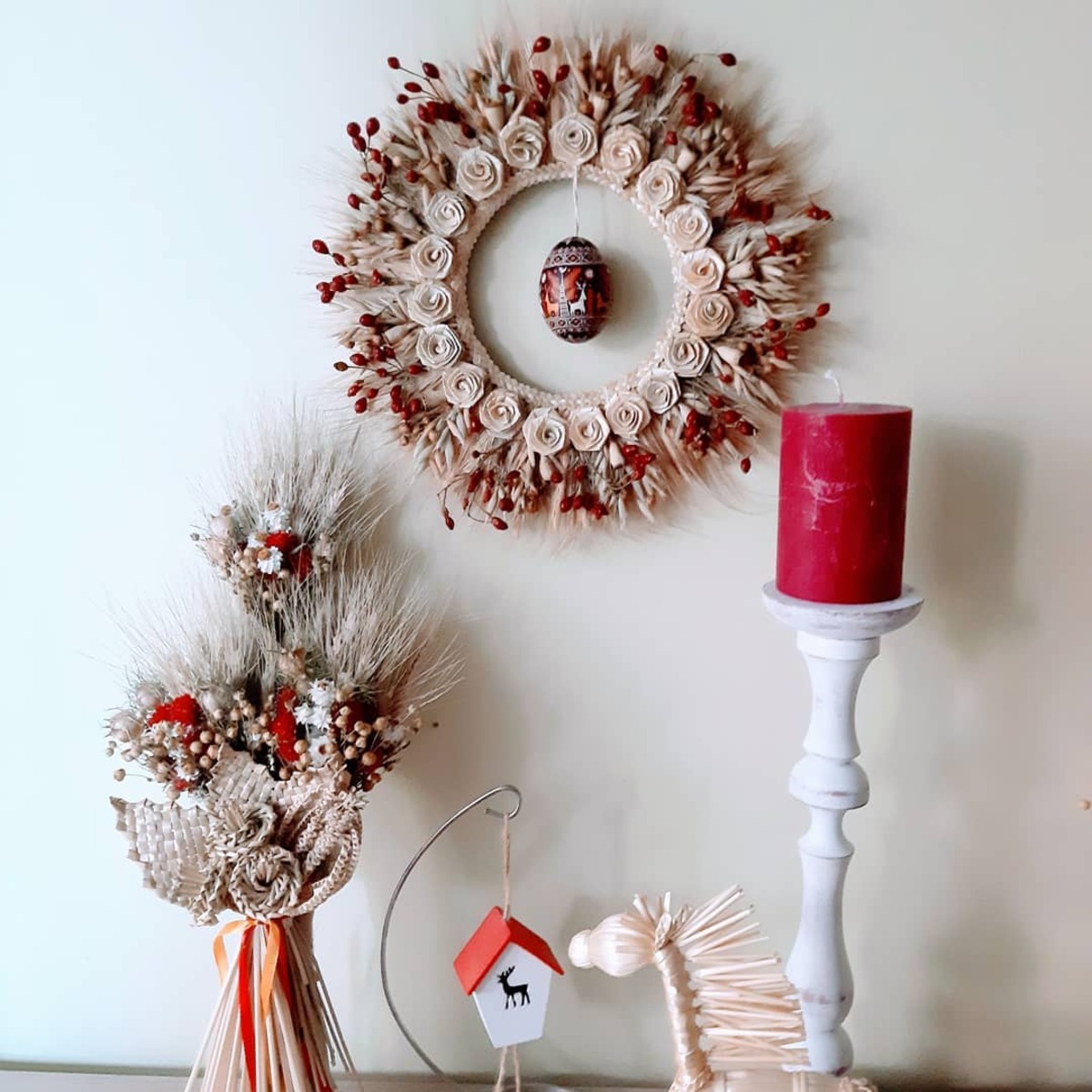 festive christmas wall decor ideas 13