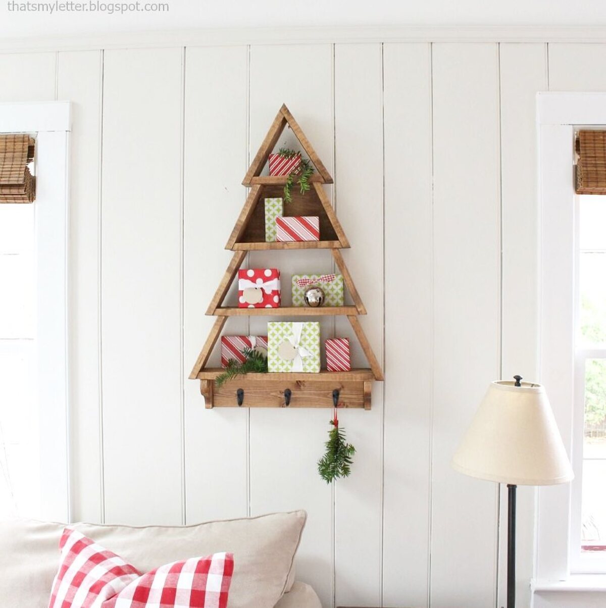 festive christmas wall decor ideas 4