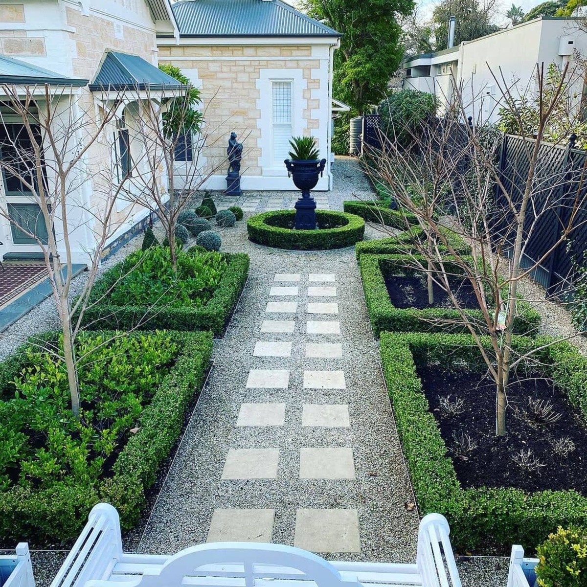 most beautiful boxwood landscaping ideas 18