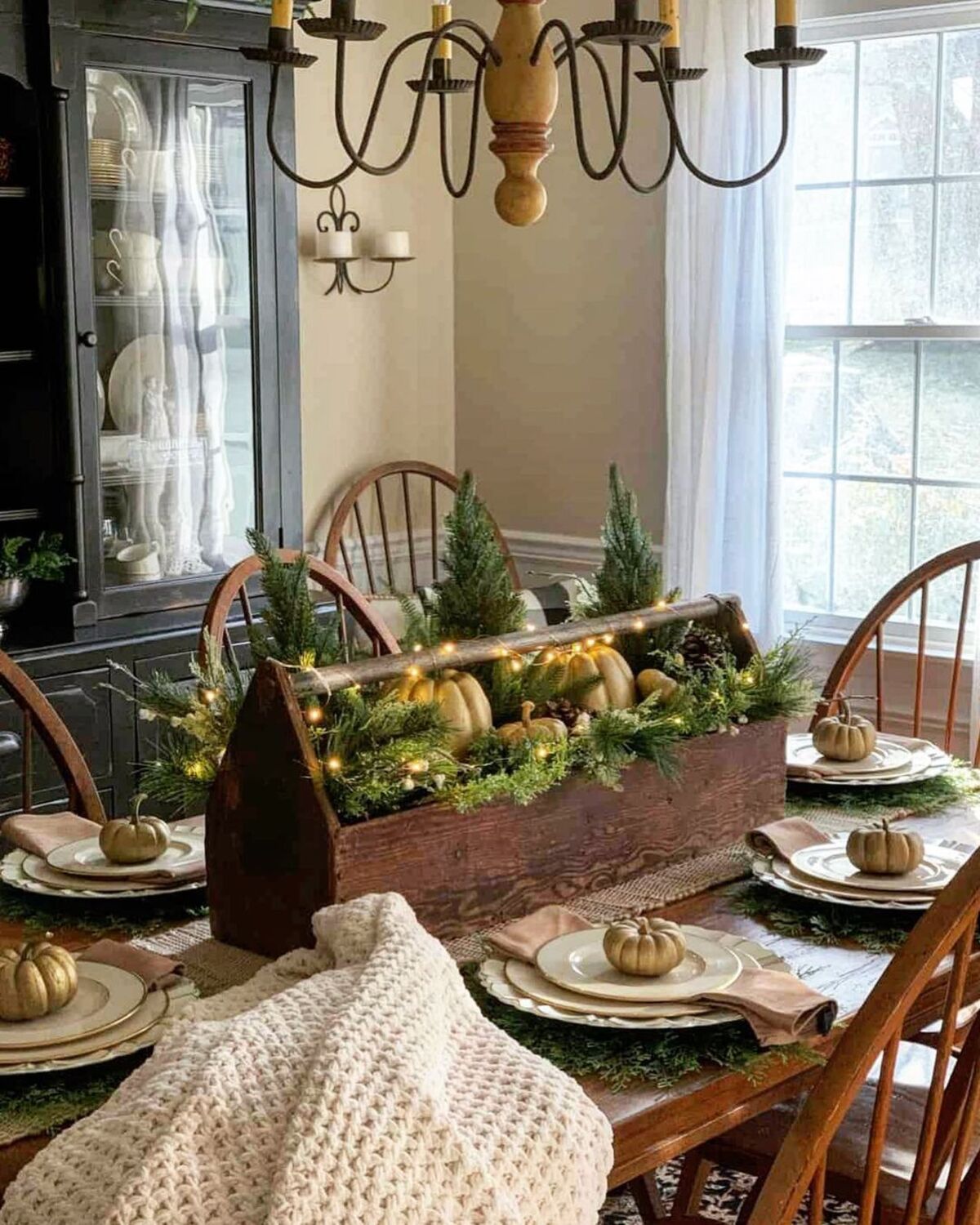 warm and inviting thanksgiving table settings 5