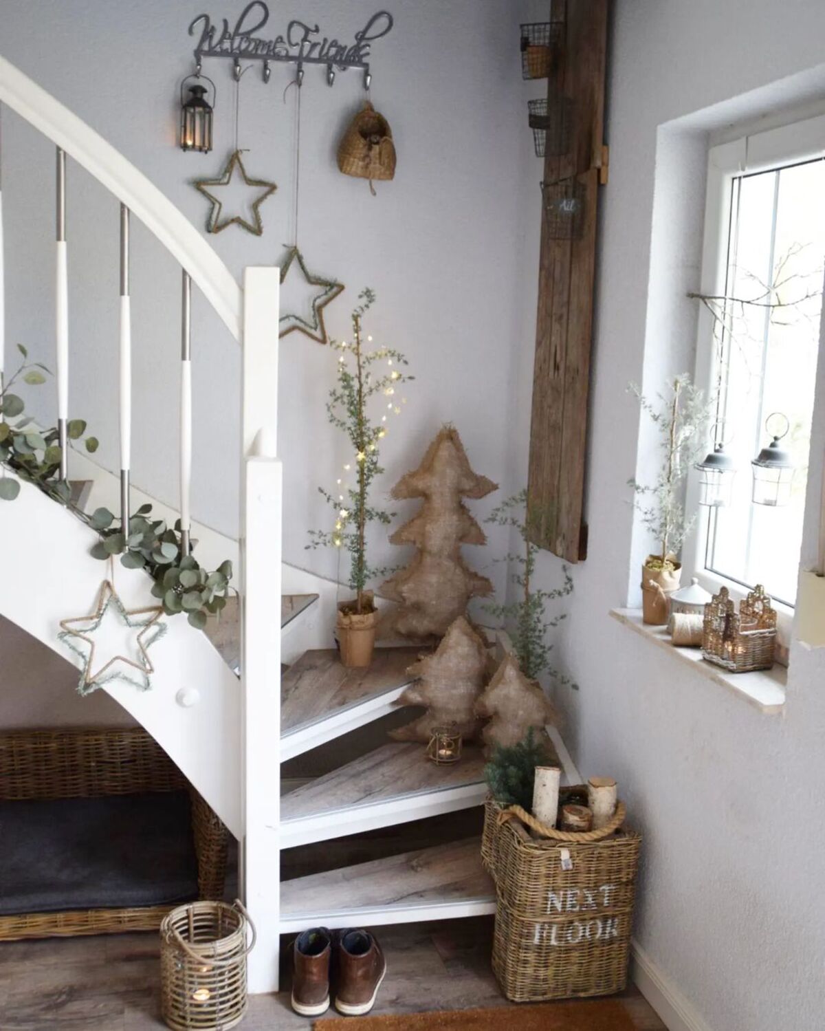 elegant non christmas winter decor ideas 6