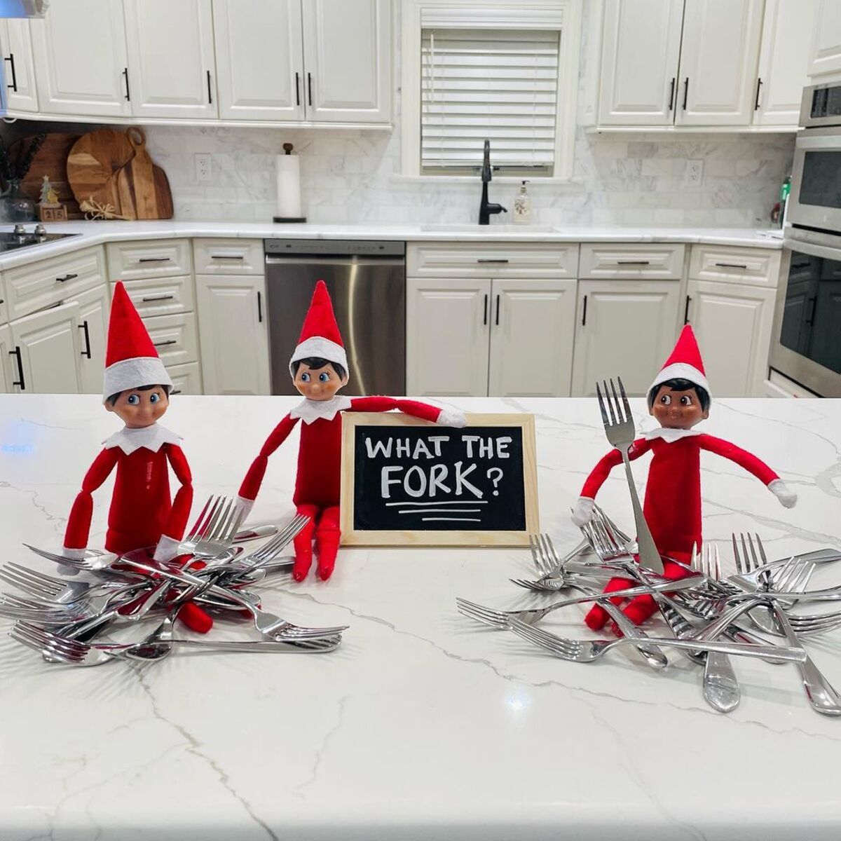 playful elf on the shelf decor ideas 9