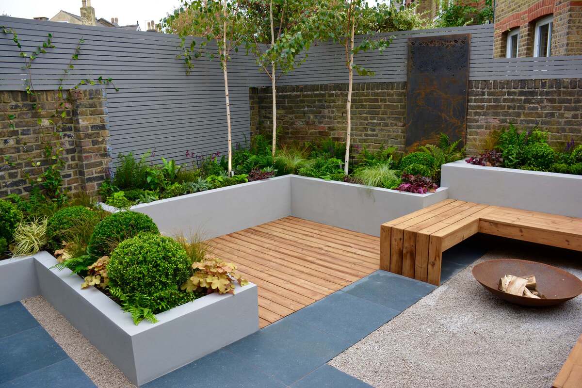 corner garden ideas for a cozy backyard 27