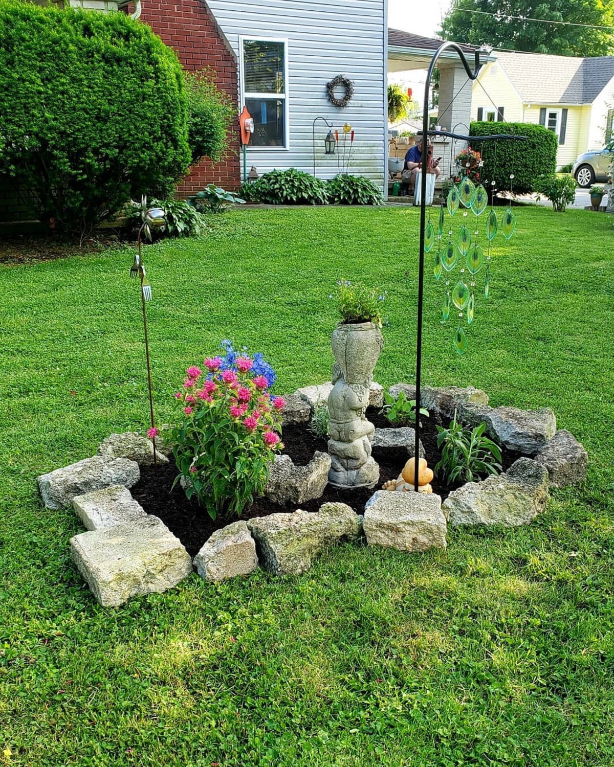 flower bed ideas using rocks instead of mulch 8