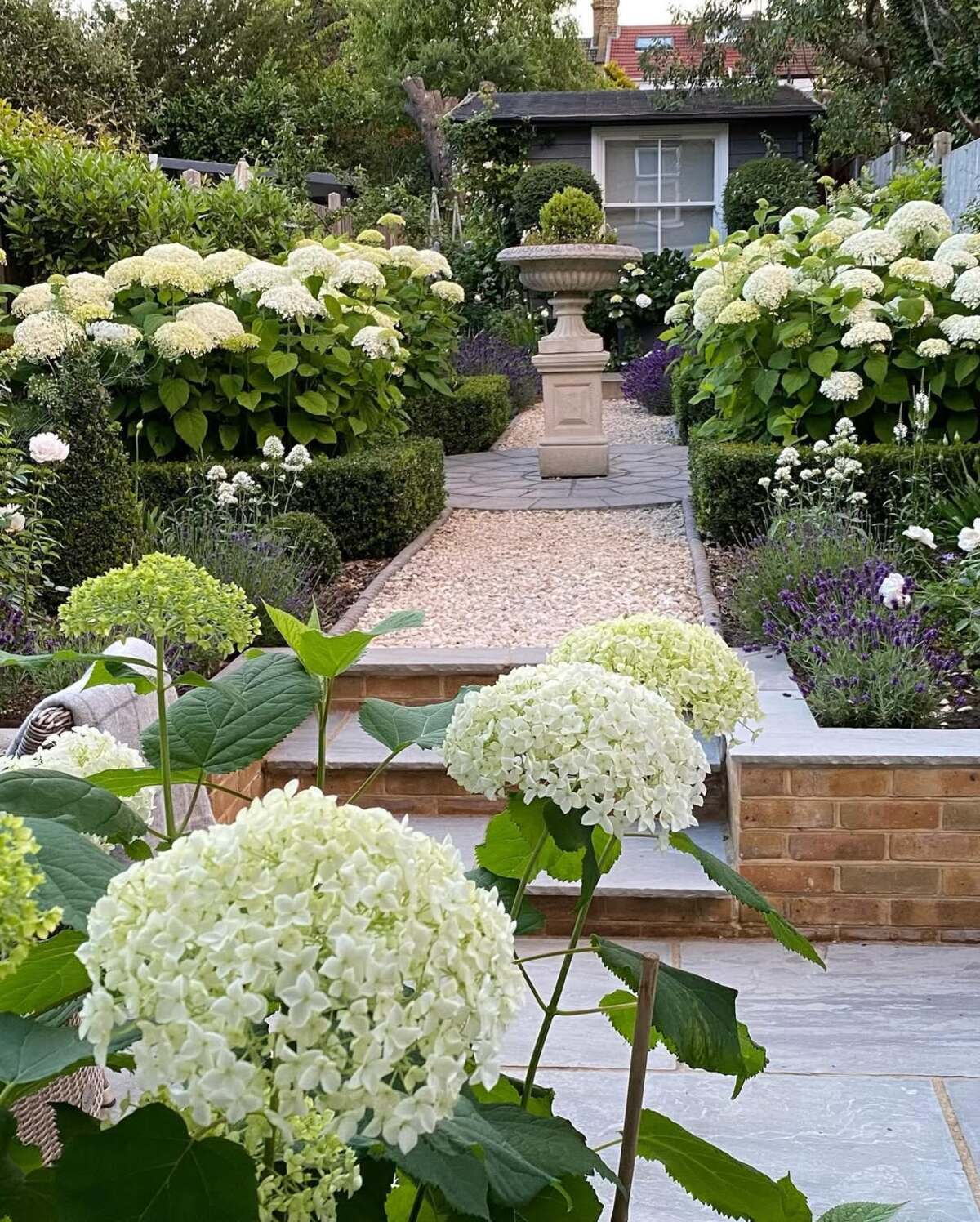 flower bed ideas using rocks instead of mulch 9