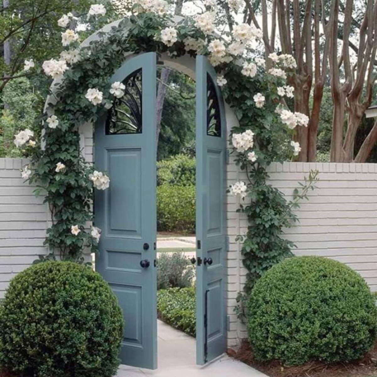 gorgeous garden entrance designs for outdoor space 16