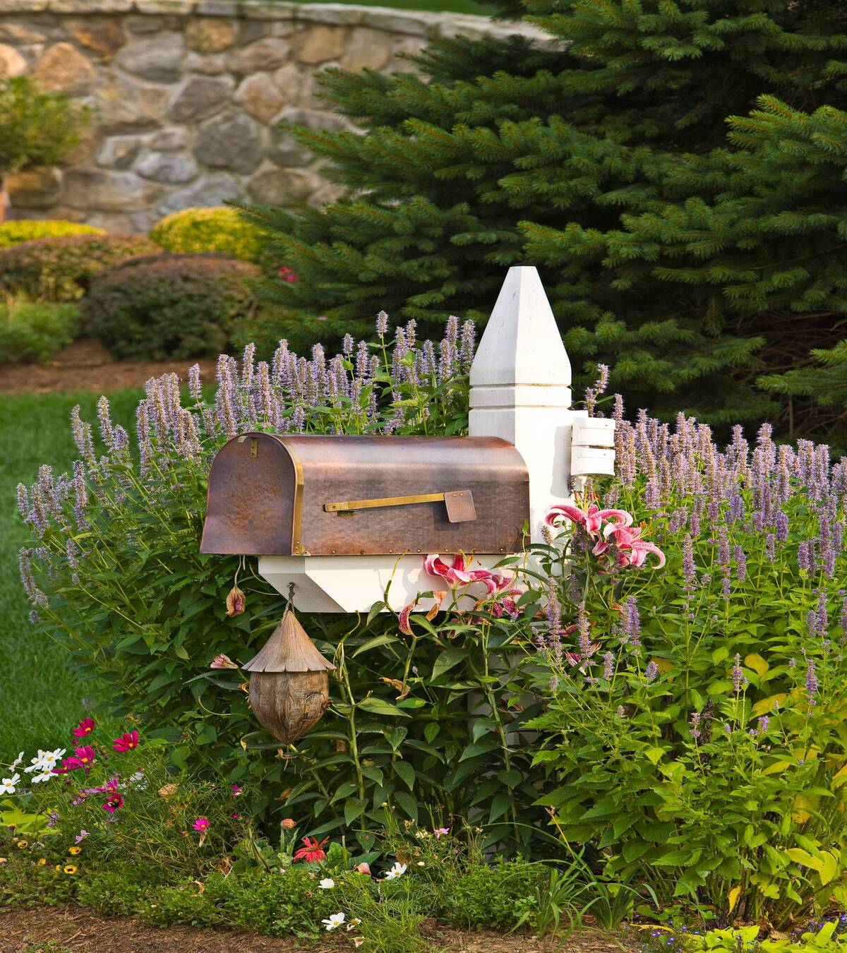 modern mailbox flower bed ideas 17