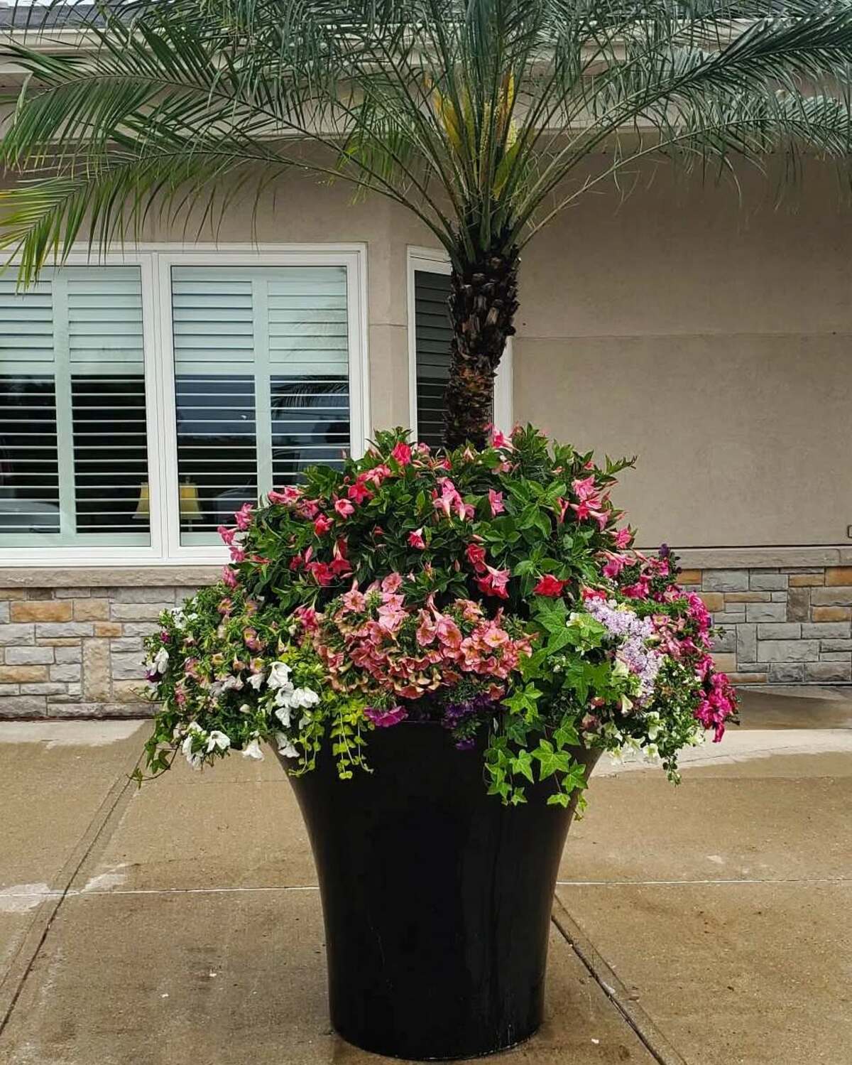 outdoor flower pot ideas 13